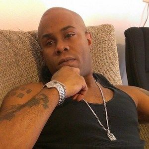 Meet your Posher, Flo